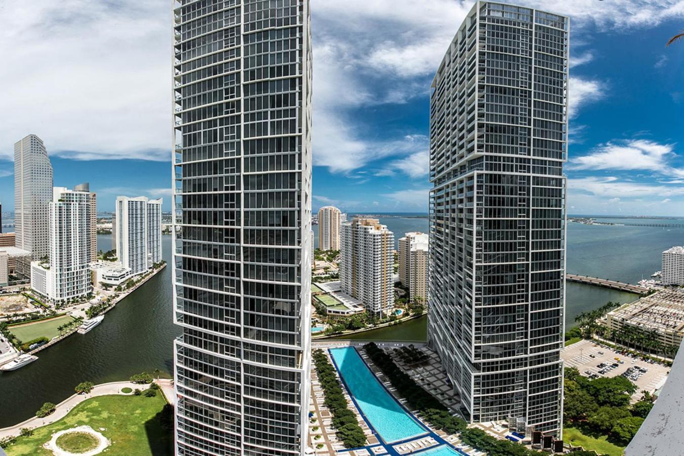Luxurious Condo At Icon With Views ميامي المظهر الخارجي الصورة