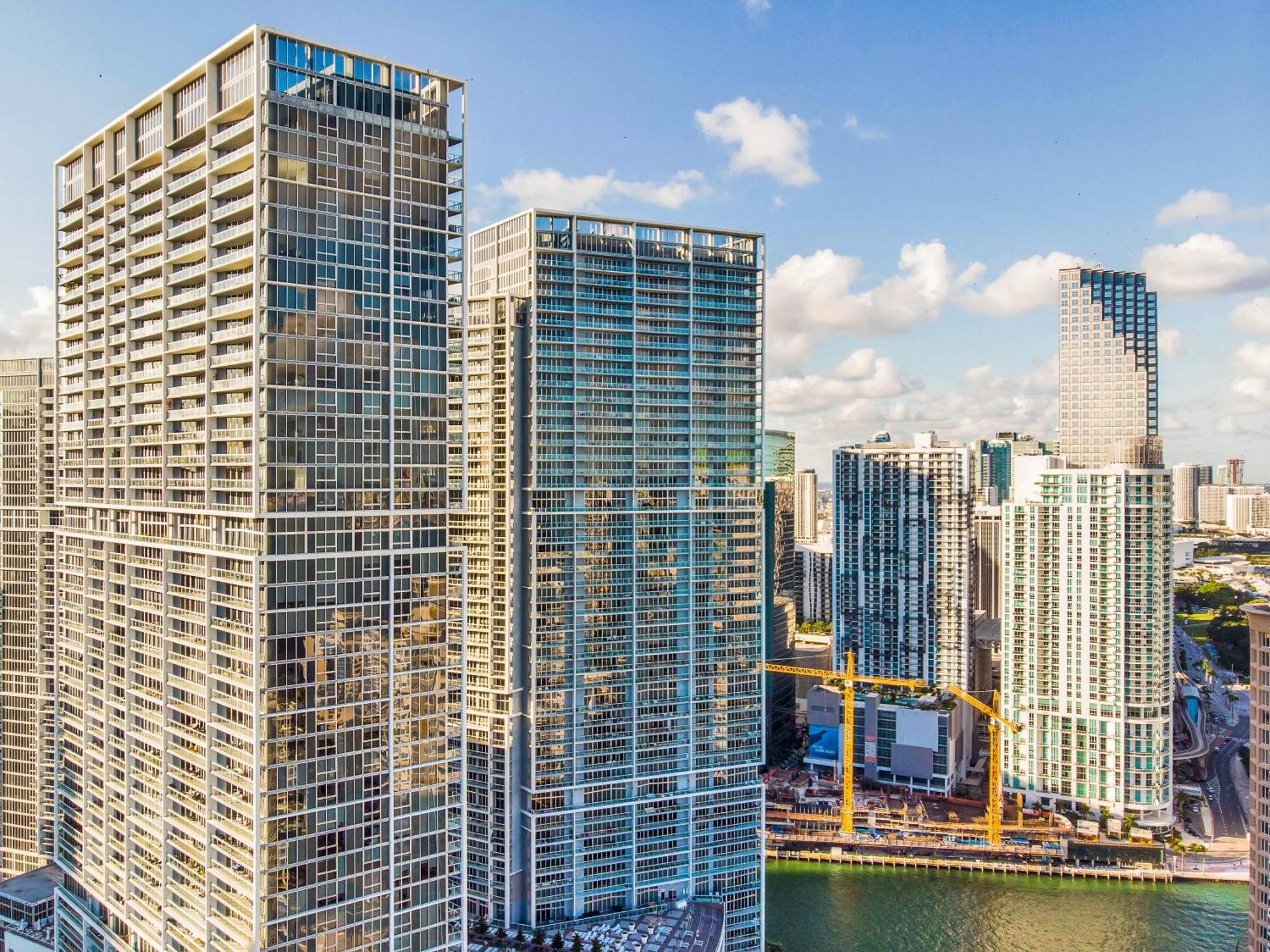 Luxurious Condo At Icon With Views ميامي المظهر الخارجي الصورة
