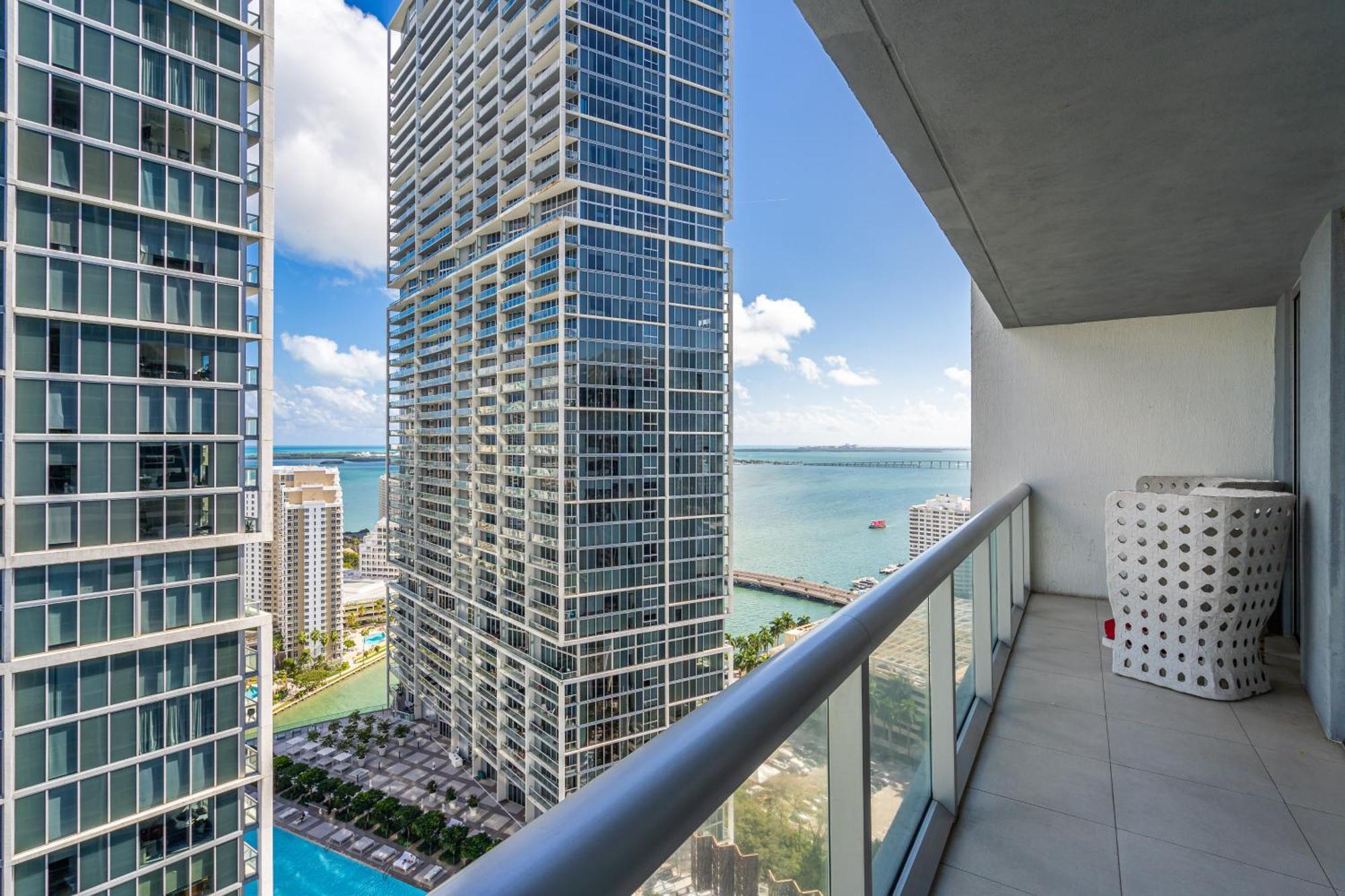 Luxurious Condo At Icon With Views ميامي المظهر الخارجي الصورة