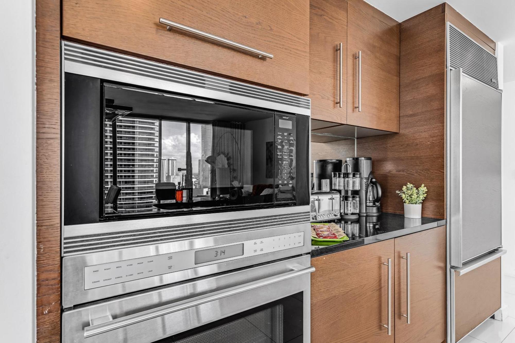Luxurious Condo At Icon With Views ميامي المظهر الخارجي الصورة